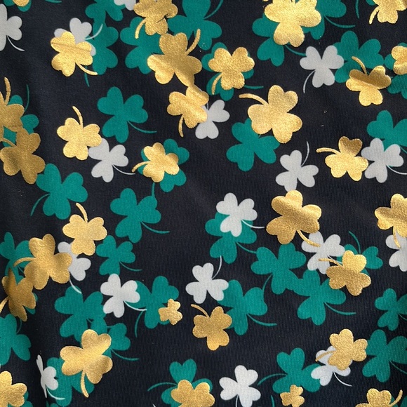 Tipsy Elves St Patrick’s Day Clover Leggings - Picture 2 of 3